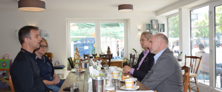 FDP besucht soziale Einrichtungen in Haiger – René Rock zu Gast